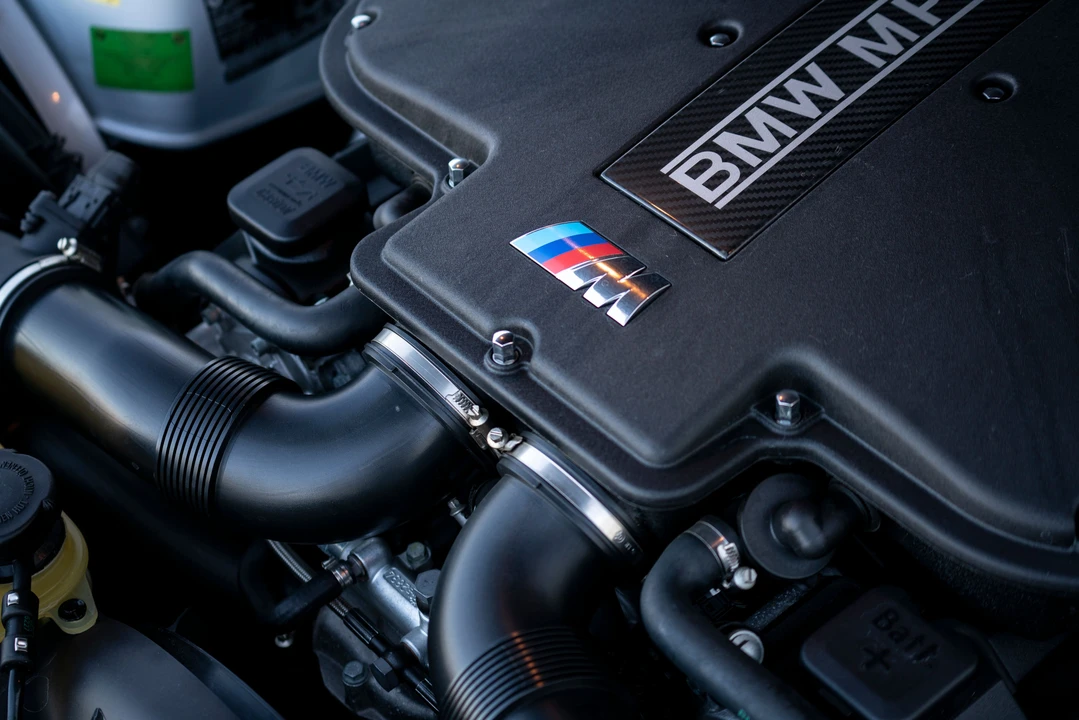 2001 BMW Z8 - Image 30 of 30