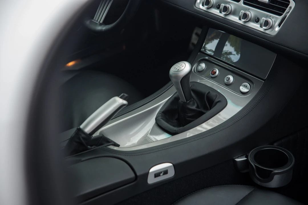 2001 BMW Z8 - Image 28 of 31