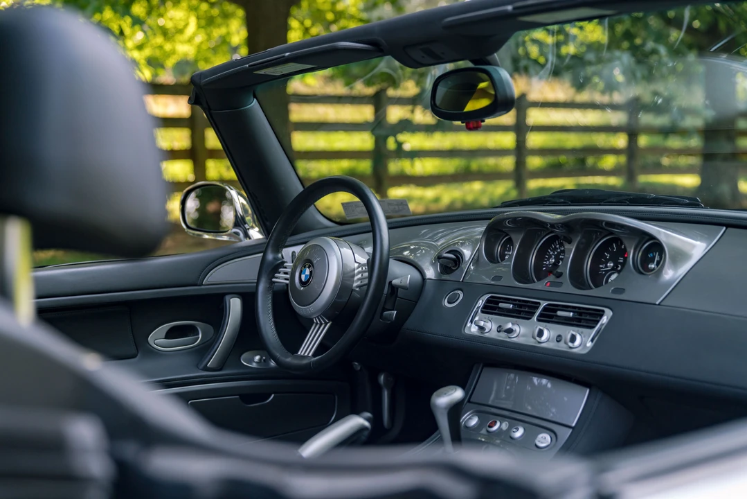 2001 BMW Z8 - Image 16 of 31