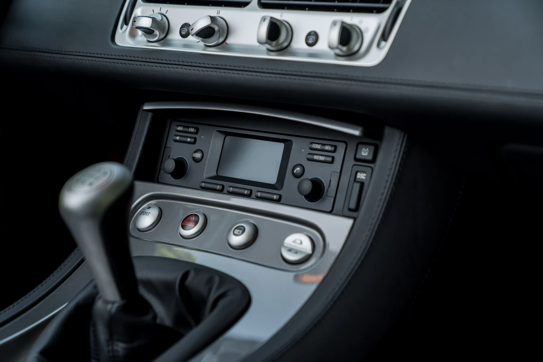 2001 BMW Z8 - Image 2 of 31
