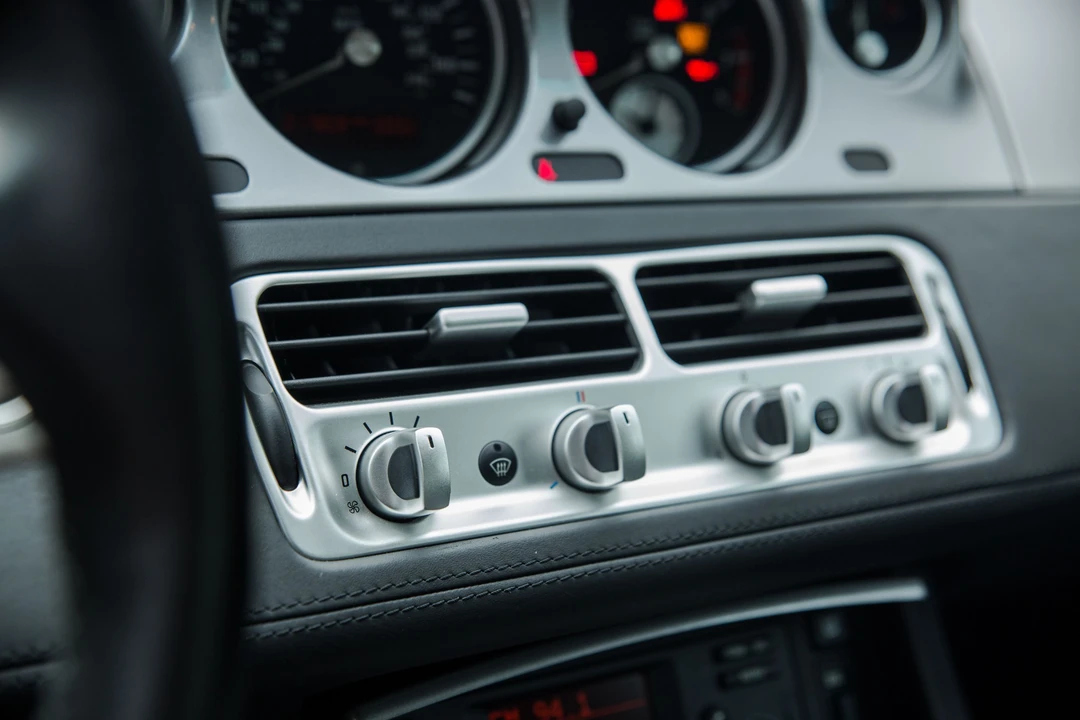 2001 BMW Z8 - Image 23 of 31