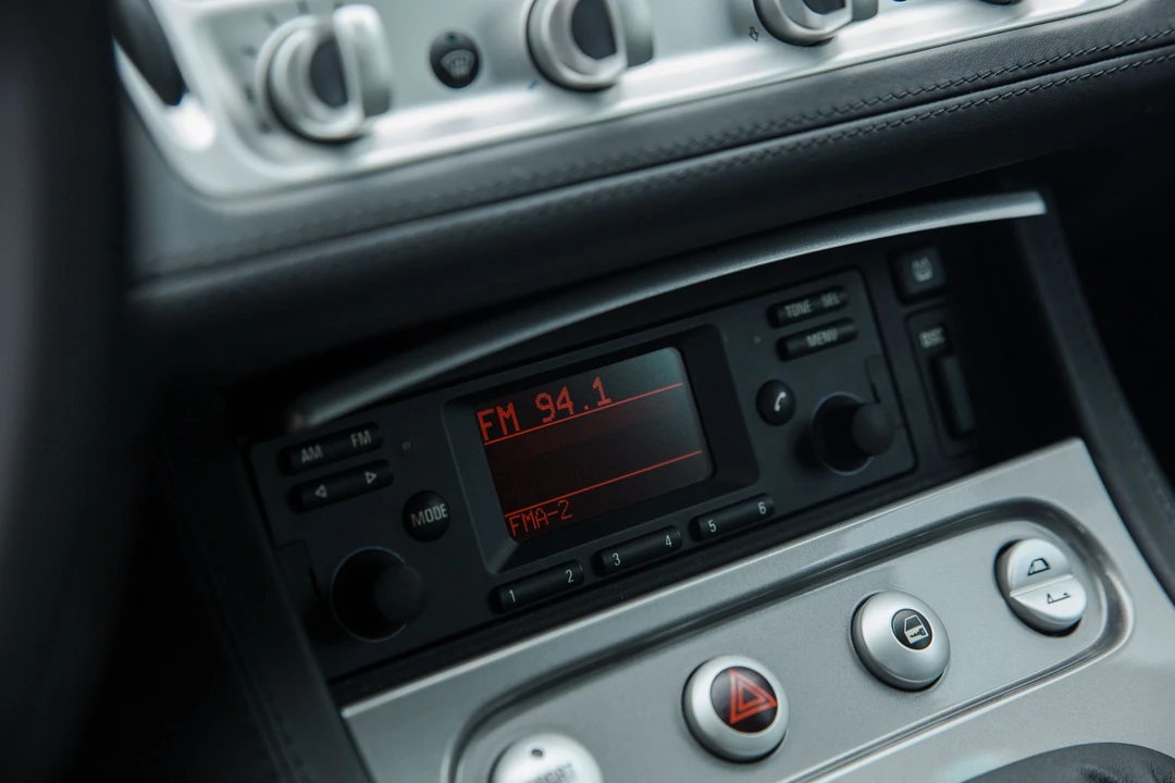 2001 BMW Z8 - Image 24 of 31