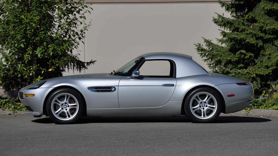 2001 BMW Z8 - Image 11 of 12