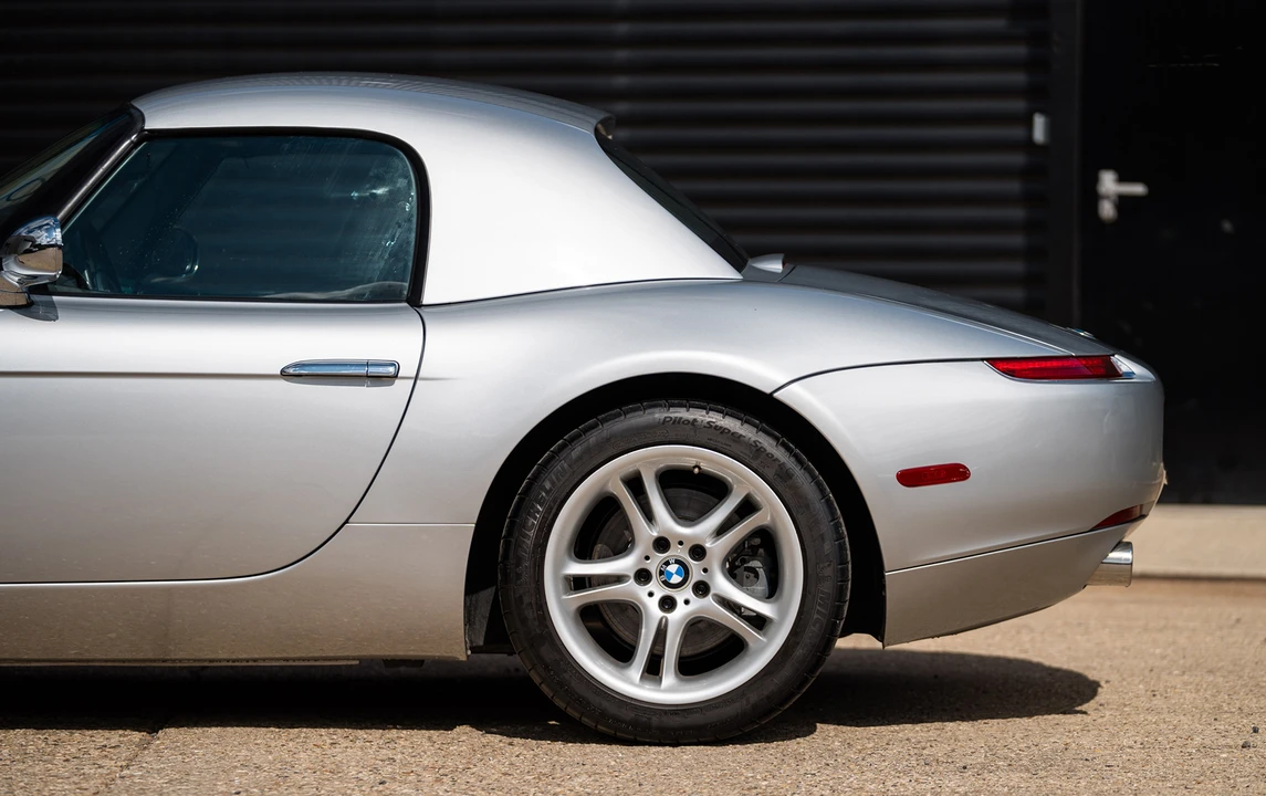 2001 BMW Z8 - Image 13 of 17