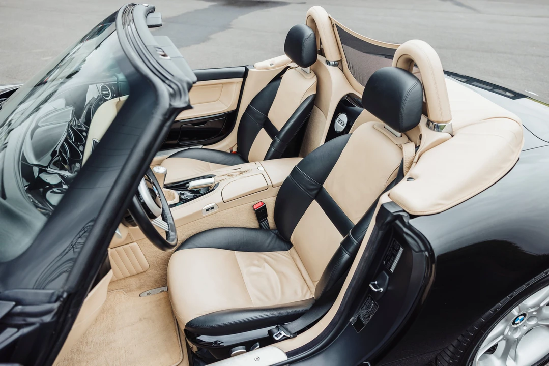 2001 BMW Z8 - Image 26 of 31