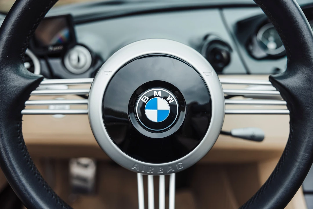 2001 BMW Z8 - Image 17 of 31