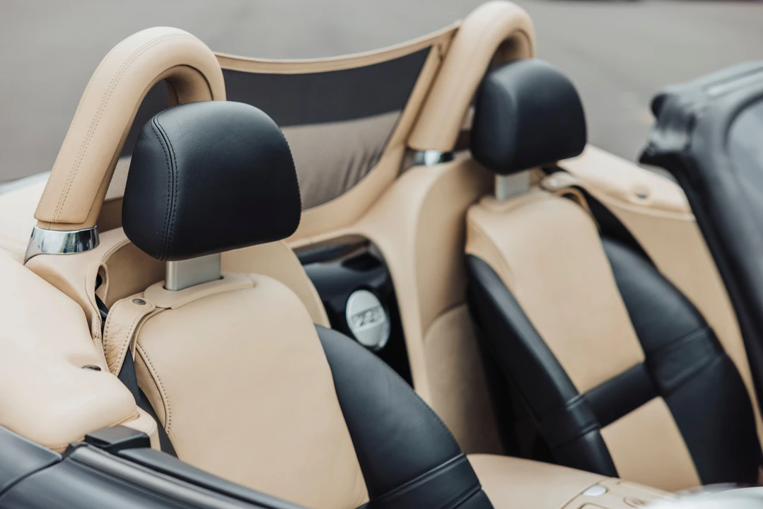2001 BMW Z8 - Image 29 of 31