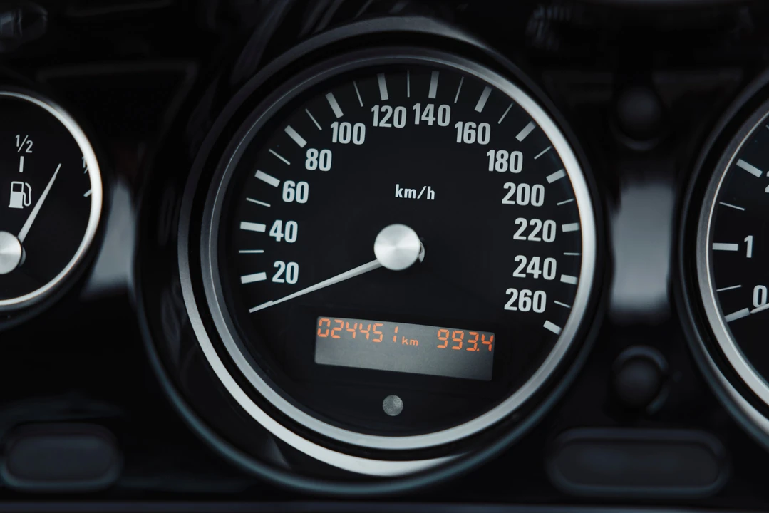 2001 BMW Z8 - Image 19 of 31