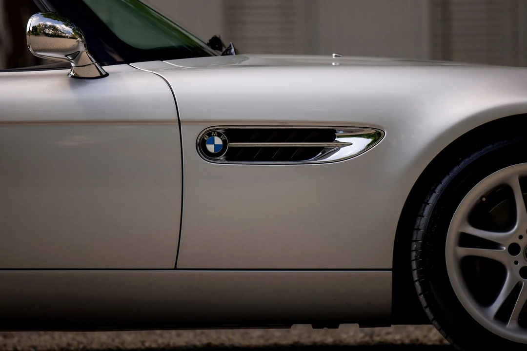 2001 BMW Z8 - Image 29 of 31