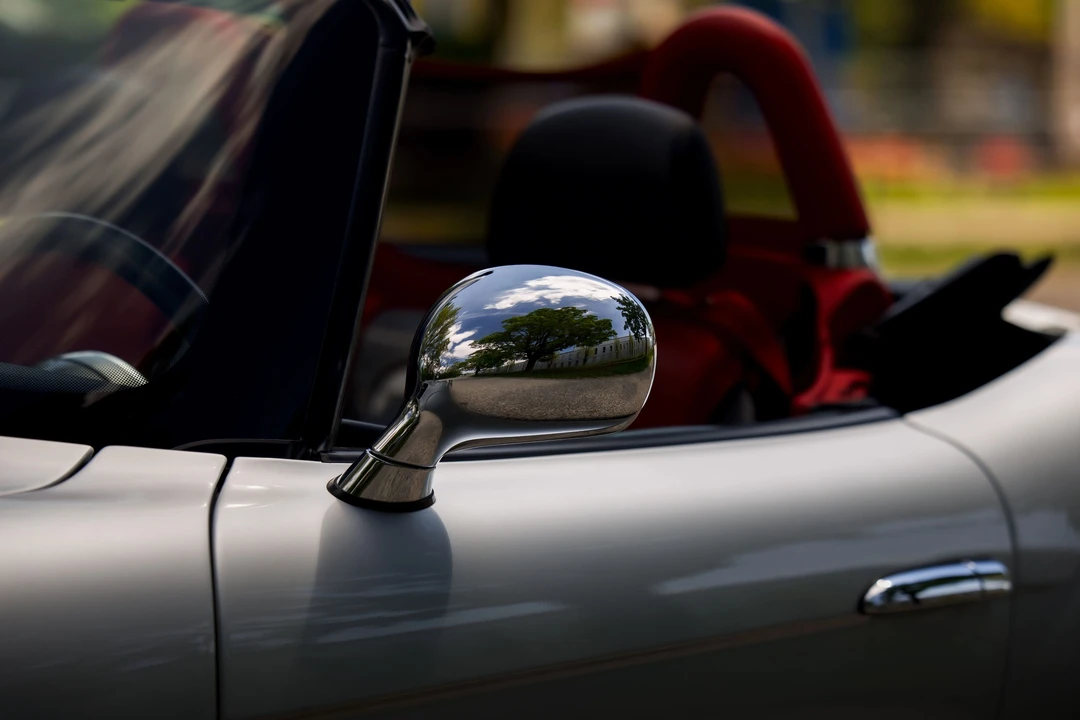 2001 BMW Z8 - Image 23 of 31