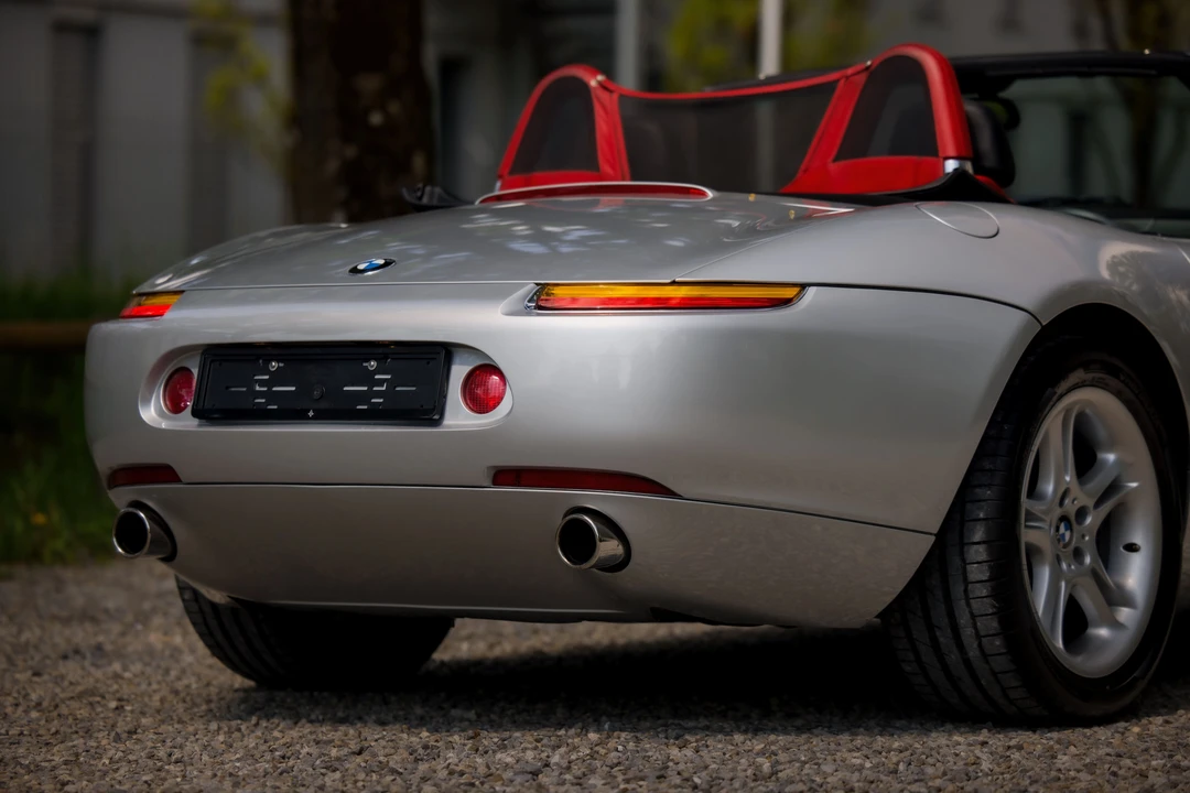 2001 BMW Z8 - Image 25 of 31