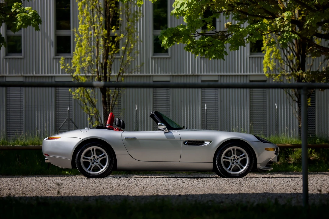 2001 BMW Z8 - Image 18 of 31