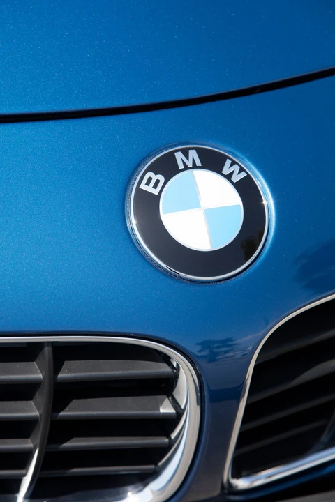 2001 BMW Z8 - Image 27 of 30