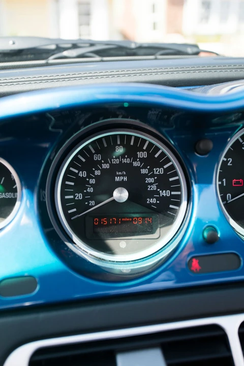 2001 BMW Z8 - Image 18 of 30