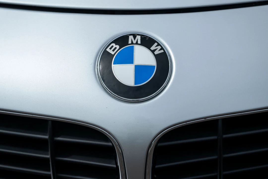 2001 BMW Z8 - Image 29 of 31