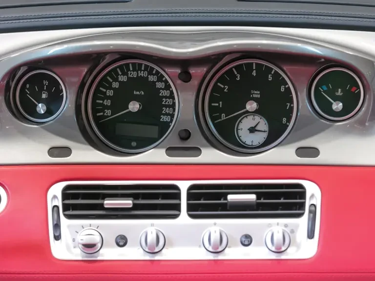 2001 BMW Z8 - Image 15 of 31