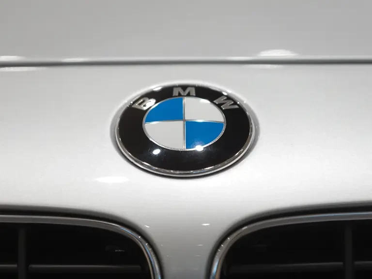 2001 BMW Z8 - Image 7 of 31