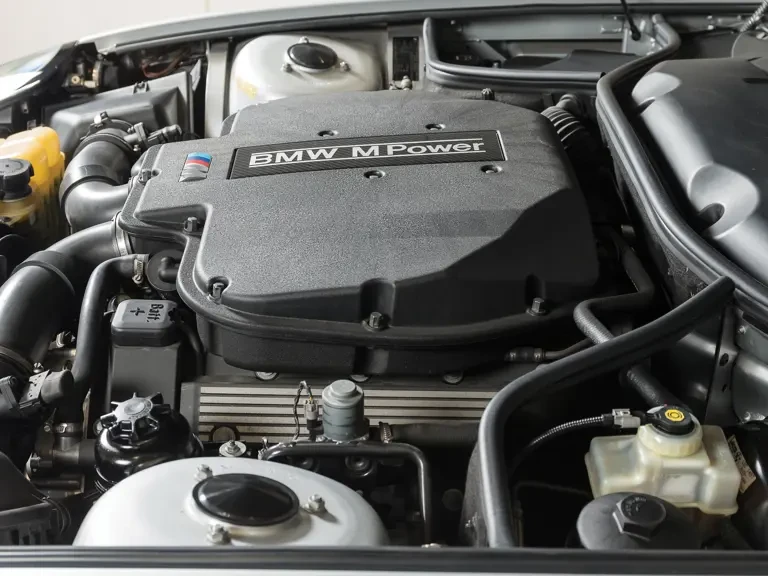 2001 BMW Z8 - Image 30 of 31