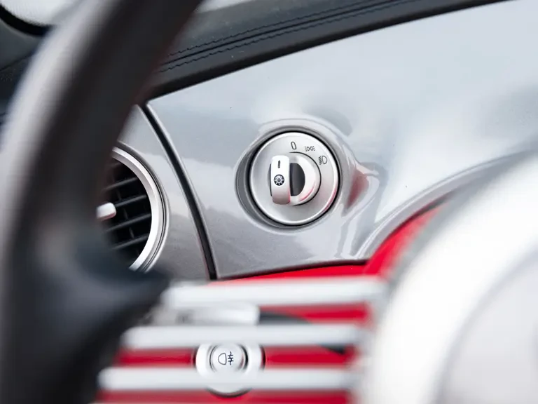 2001 BMW Z8 - Image 21 of 31
