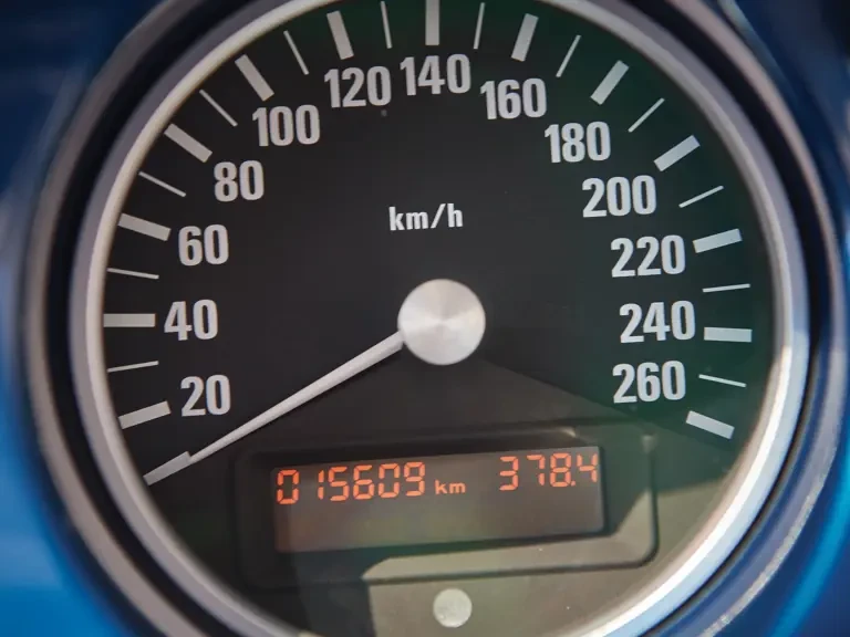 2001 BMW Z8 - Image 13 of 30