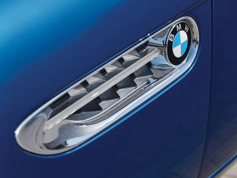 2001 BMW Z8 - Image 7 of 30