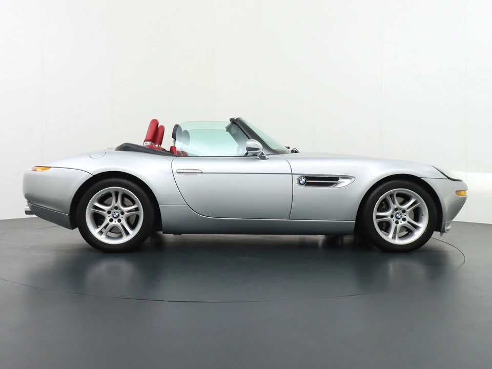 2001 BMW Z8 - Image 8 of 21
