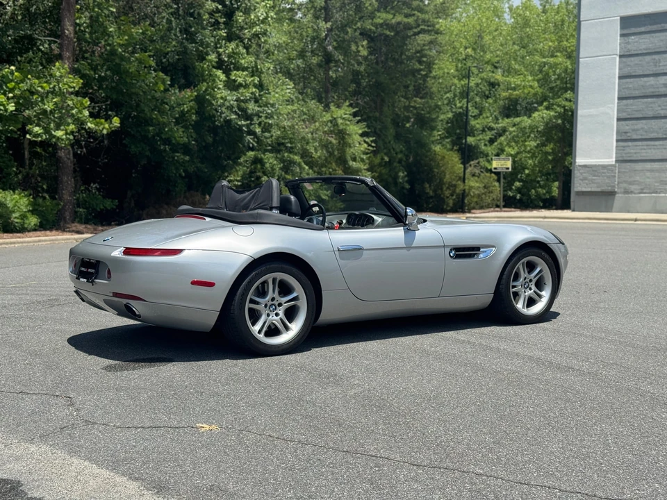 2001 BMW Z8 - Image 27 of 31