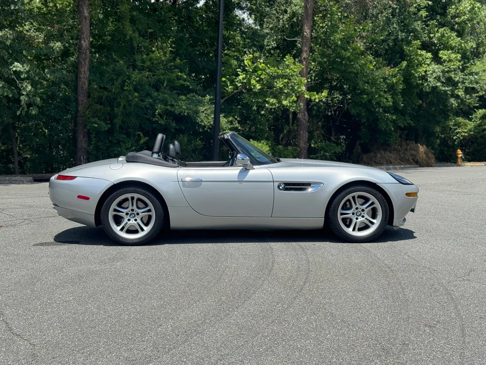 2001 BMW Z8 - Image 28 of 31