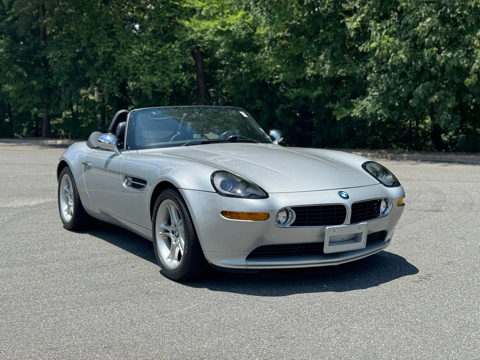 2001 BMW Z8 - Image 30 of 31