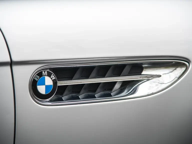 2001 BMW Z8 - Image 19 of 31