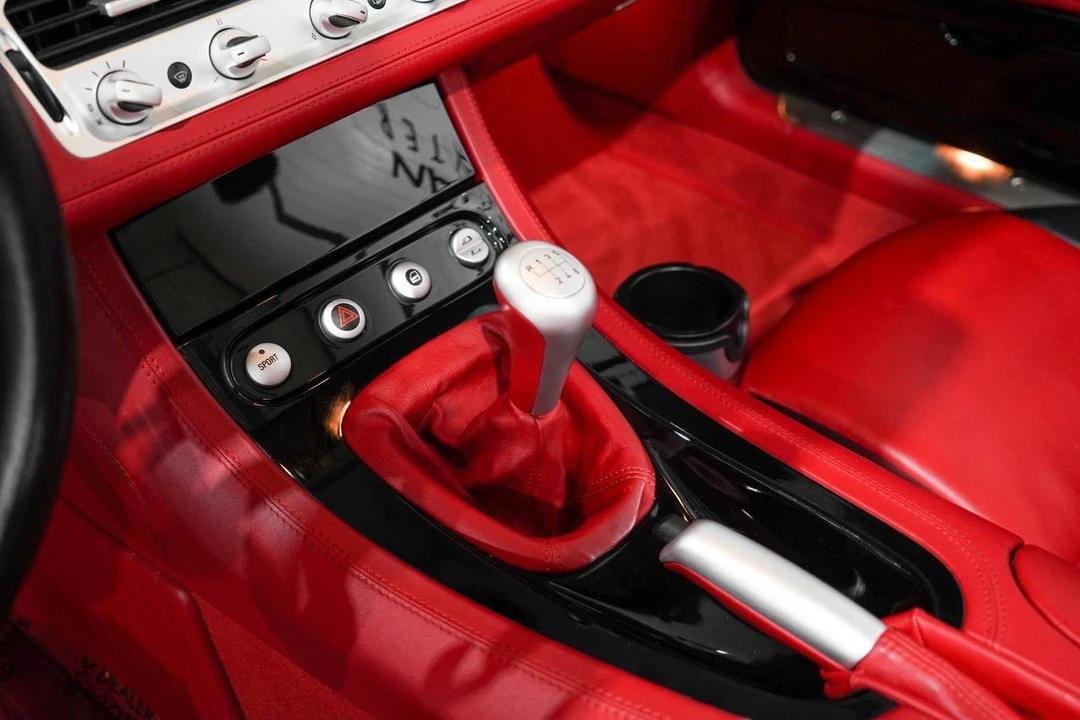 2001 BMW Z8 - Image 13 of 31
