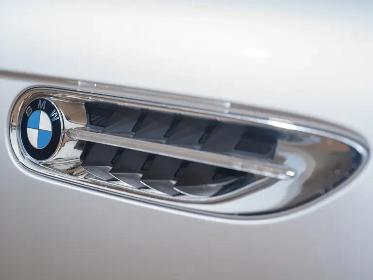 2001 BMW Z8 - Image 8 of 26