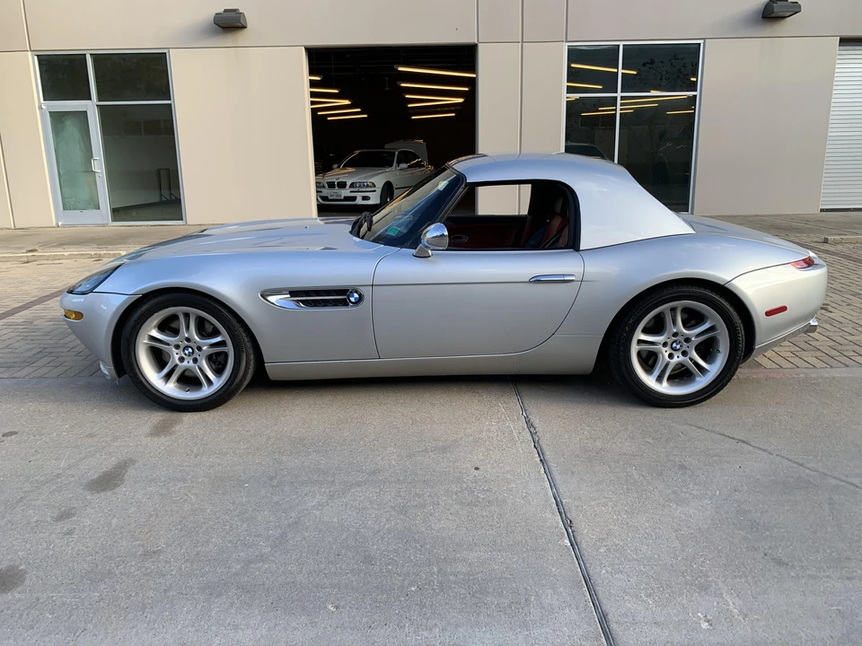 2001 BMW Z8 - Image 13 of 31