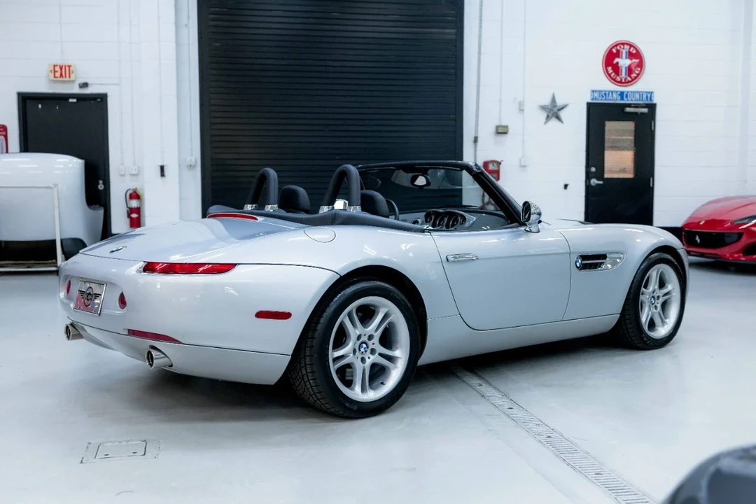 2001 BMW Z8 - Image 7 of 21