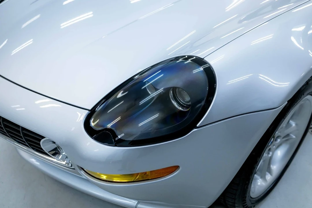 2001 BMW Z8 - Image 11 of 21