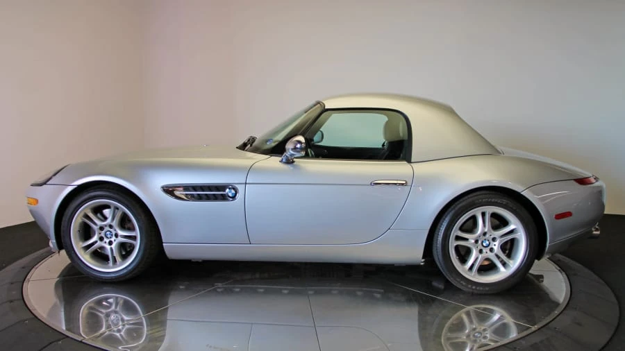 2001 BMW Z8 - Image 2 of 11