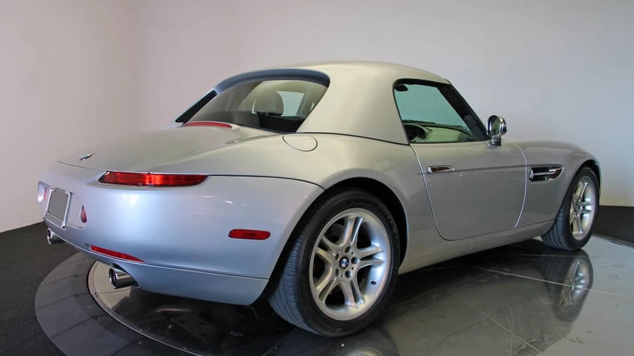 2001 BMW Z8 - Image 10 of 11
