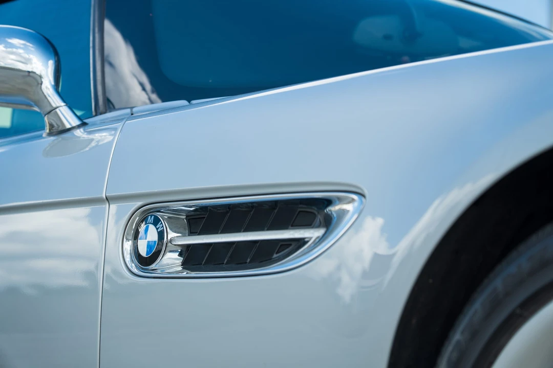 2001 BMW Z8 - Image 31 of 31