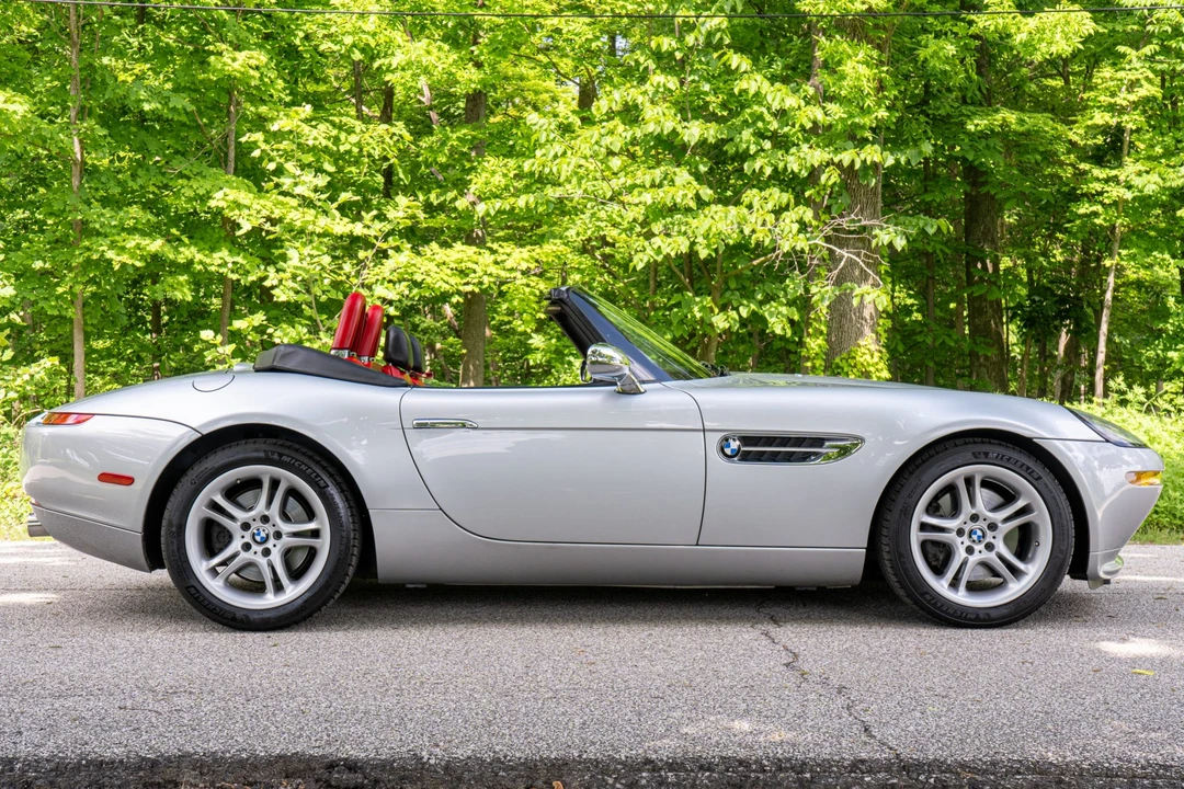 2001 BMW Z8 - Image 17 of 31
