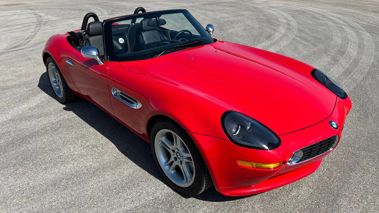 2001 BMW Z8 - Image 14 of 31