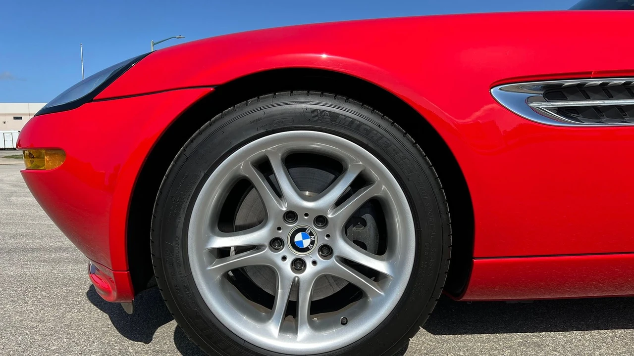 2001 BMW Z8 - Image 26 of 31
