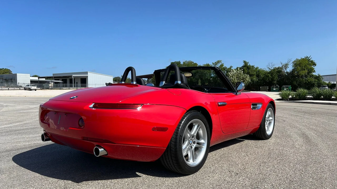 2001 BMW Z8 - Image 16 of 31
