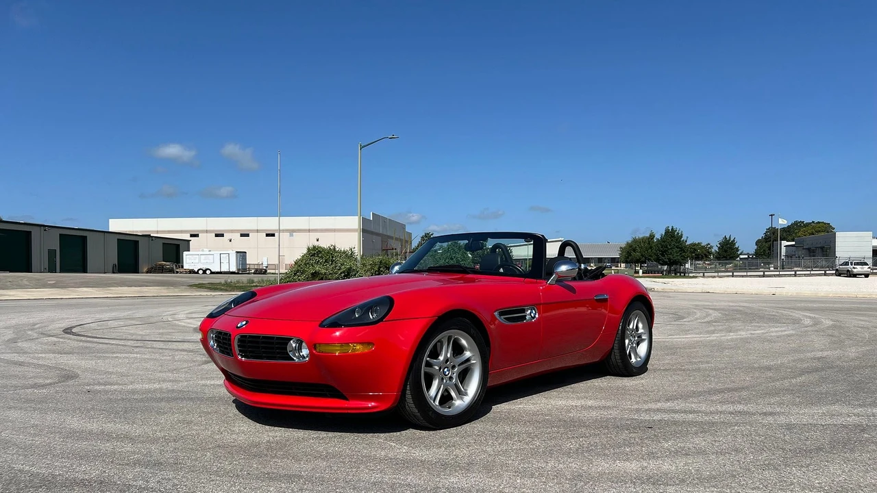 2001 BMW Z8 - Image 11 of 31