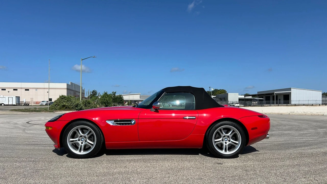 2001 BMW Z8 - Image 18 of 31