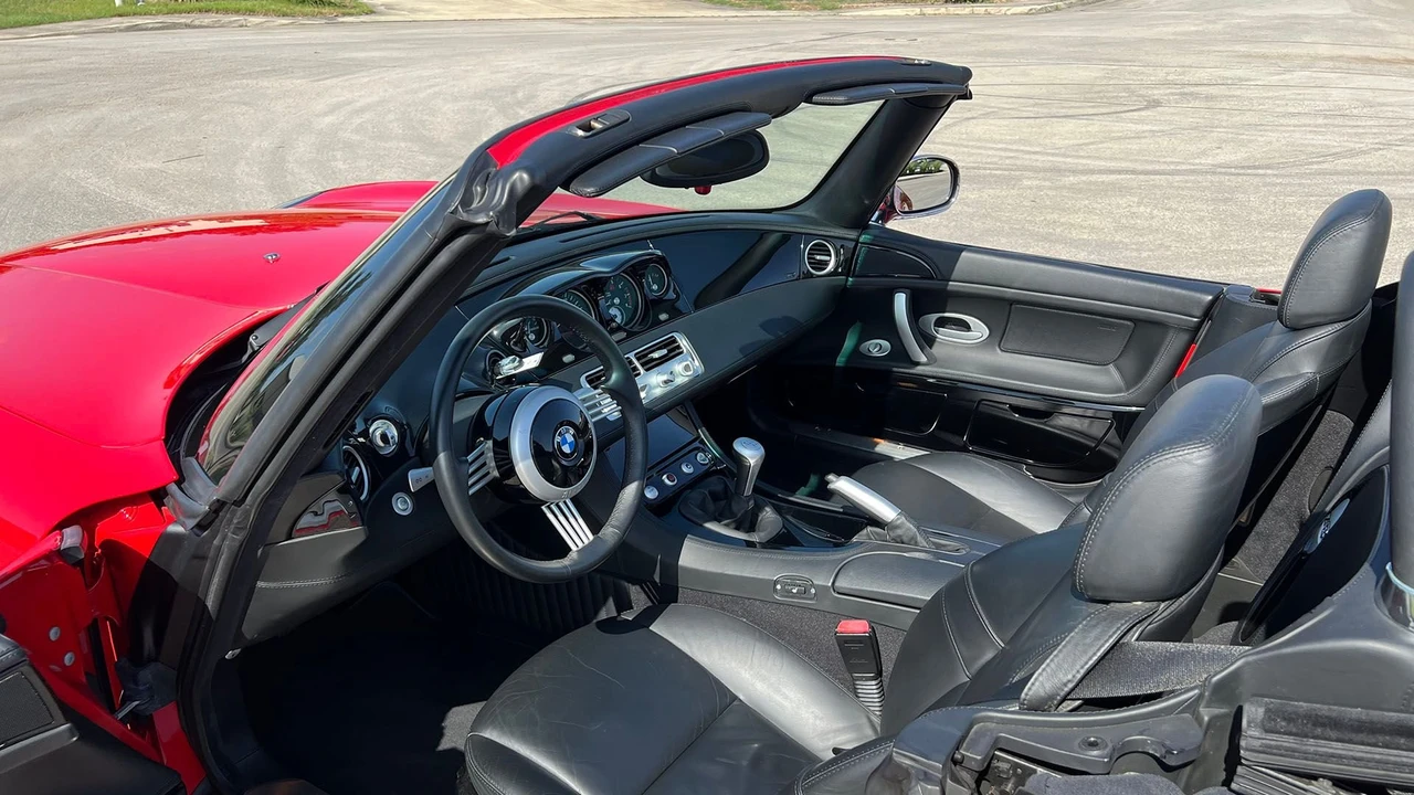 2001 BMW Z8 - Image 7 of 31