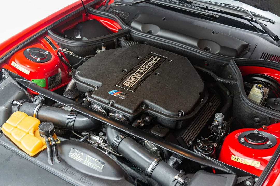 2001 BMW Z8 - Image 6 of 7
