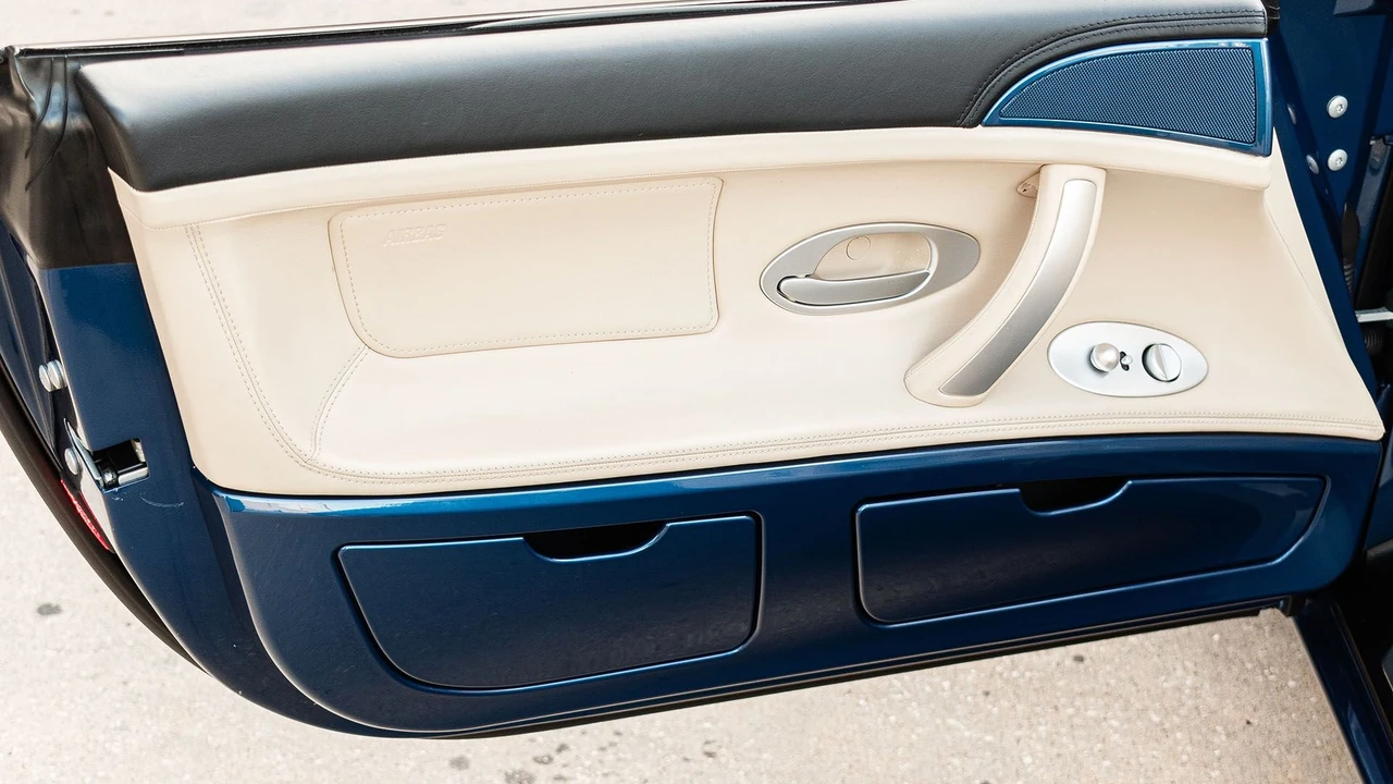 2001 BMW Z8 - Image 24 of 31