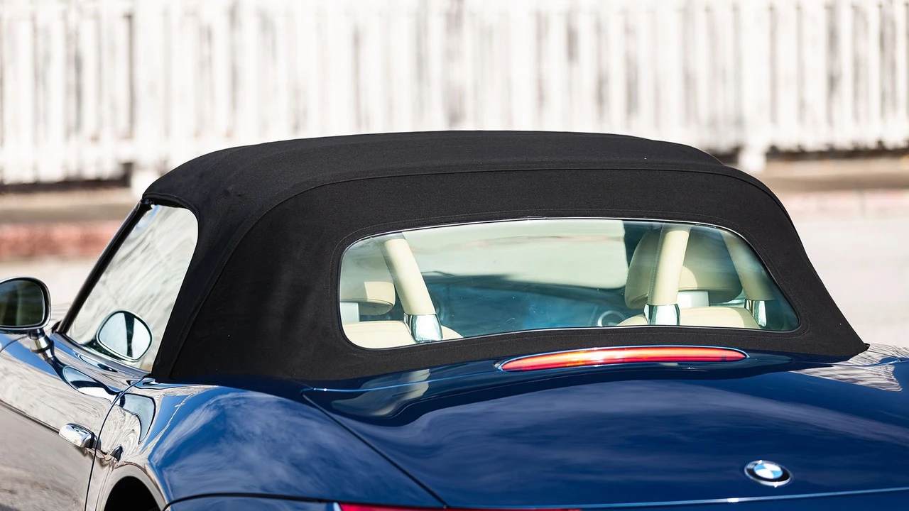 2001 BMW Z8 - Image 22 of 31