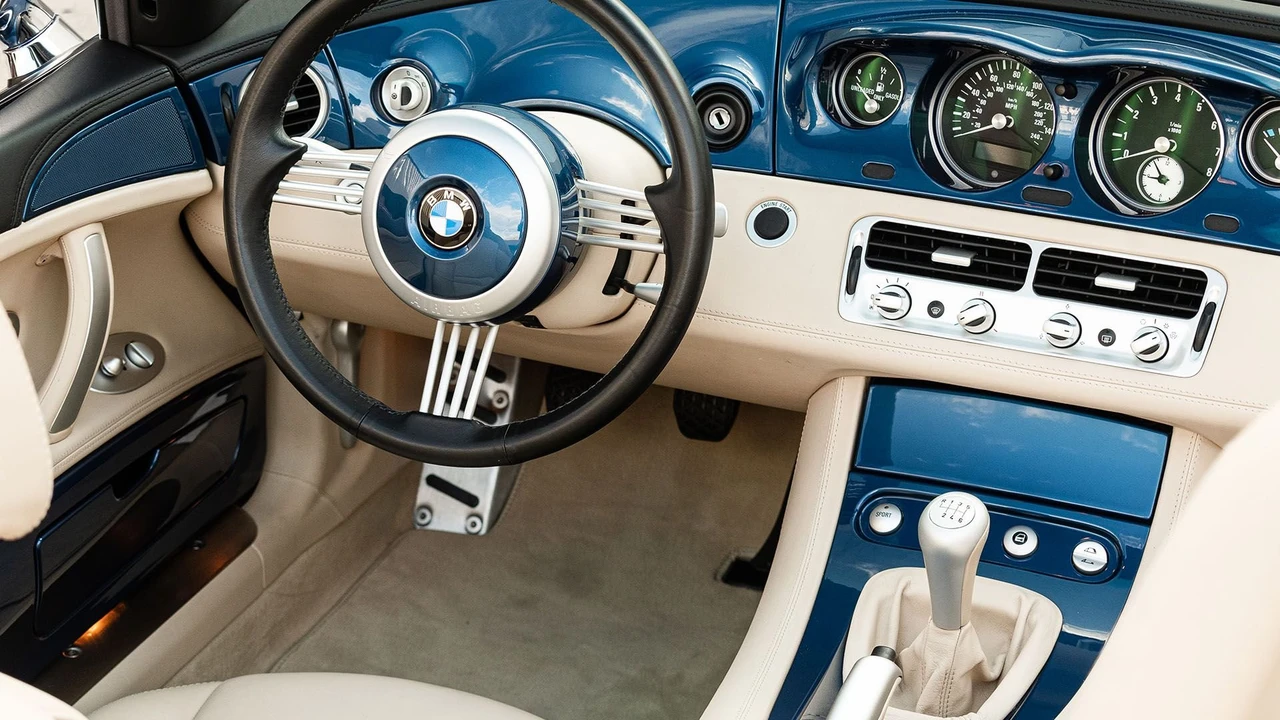 2001 BMW Z8 - Image 29 of 31