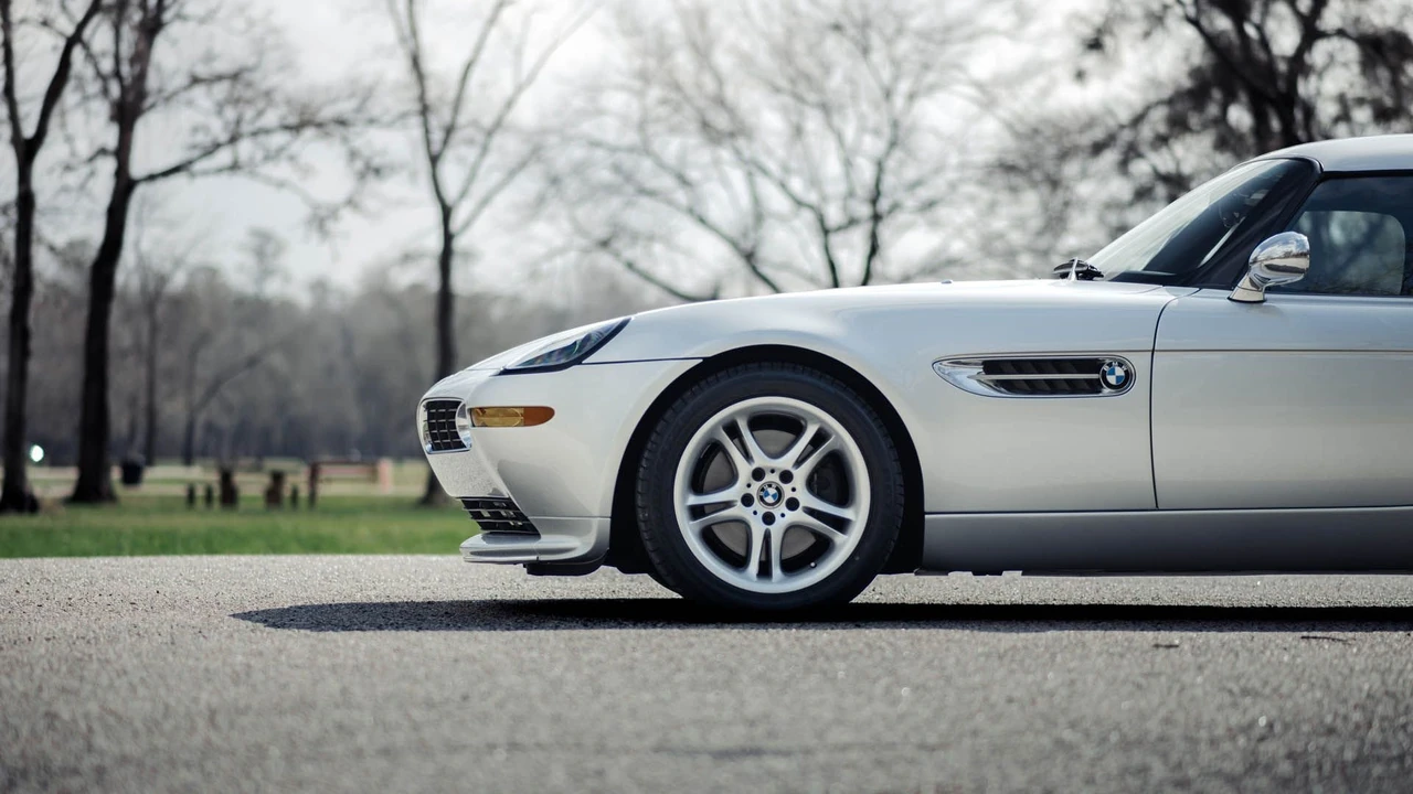 2001 BMW Z8 - Image 13 of 31
